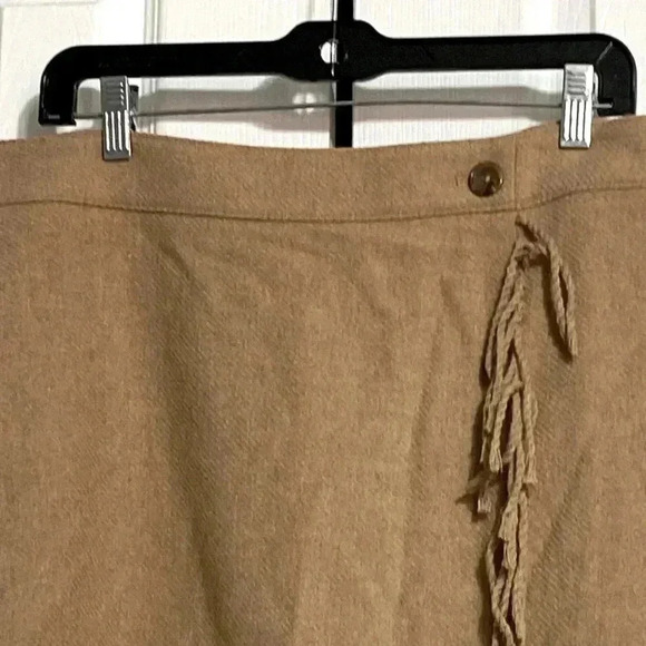 Talbots wool blend tan fringe skirt - Picture 3 of 11